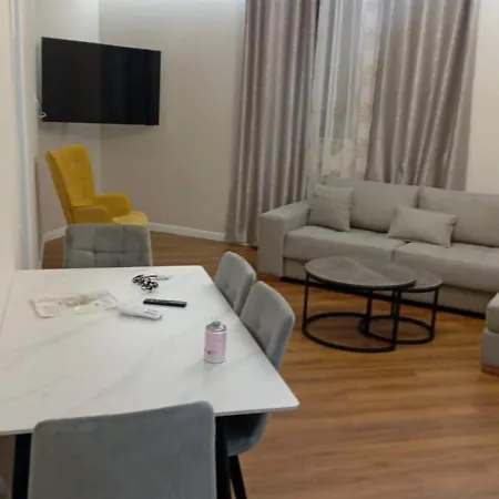 Apartament Δωμάτια σε οικογενειακή κατοικία Golem (Tirana)